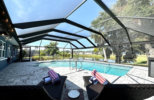 Englewood Casa | Modern & Casual 2BR Near Dearborn St & Beaches