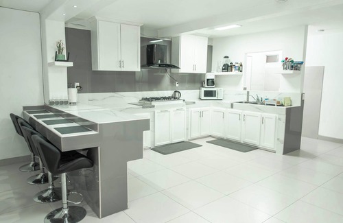 Tijuana Apartamento | Moderno Cerca del Aeropuerto y Frontera