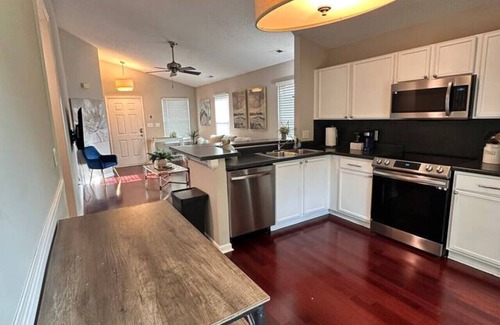 Concord Casa | Modern comfort, 2BR/2BA Retreat