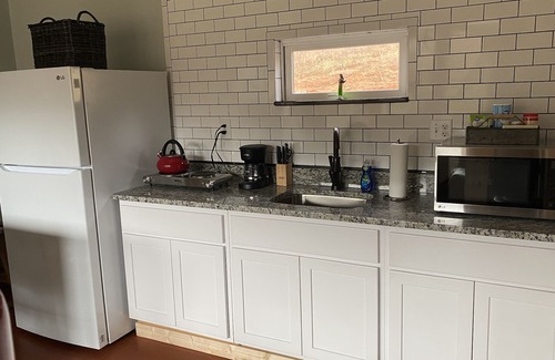 Newport Cabaña | Modern Cottage in a Farm Setting