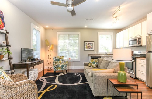 East Hill Casa | Cabaña moderna en el histórico East Hill