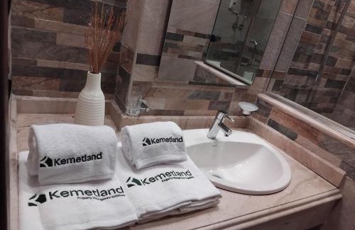 Heliopolis Apartamento | Modern Cozy 2BR in El Nozha by Kemetland