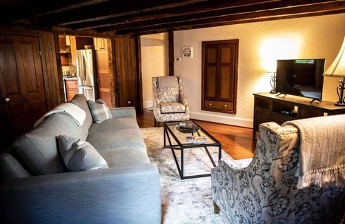 Lewisburg Casa | Modern. Cozy. Historic - in the heart of downtown Lewisburg!