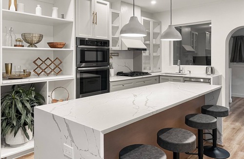 Platt Park Casa | Modern Denver Oasis - Centrally Located with Hot Tub & Large Kitchen!