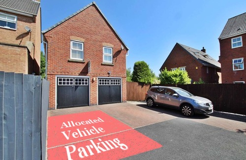 Thatto Heath Casa | Home-Confortable-Baño con ducha-Vista al bosque-Detached Property