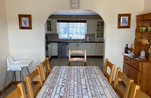 Donegal Casa | Casa de vacaciones independiente moderna