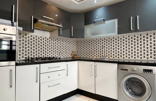 Quartier Maamora Apartamento | Modern Duplex Downtown With Netflix & IPTV