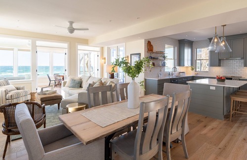 Macatawa Casa | Modern Elegance on Lake Michigan