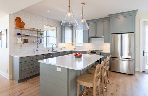 Macatawa Casa | Modern Elegance on Lake Michigan