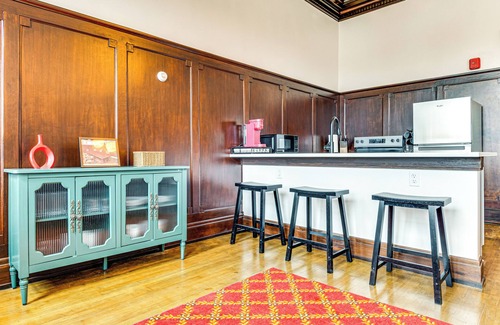 Crawfordsville Apartamento | Modern Elegance: Timeless Crawfordsville Studio!