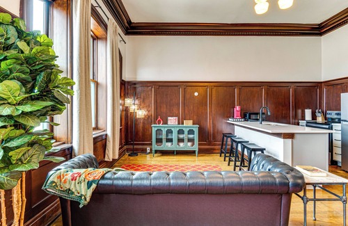 Crawfordsville Apartamento | Modern Elegance: Timeless Crawfordsville Studio!