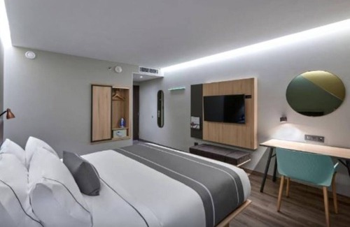 El Sauzal Hotel | Modern Ensenada Escape | Central Location Near Wineries & Beach