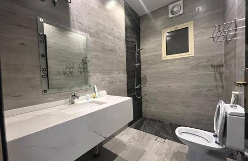 Medina Apartamento | Modern Family Apartments 7 Mins Drive to Al Masjid Nabwi - Glamor