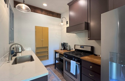 Walla Walla East Cabaña | Modern Farmhouse Cottage