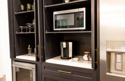 Dawson Casa | Modern Farmhouse | Walk to South Congress |3BR/3BA