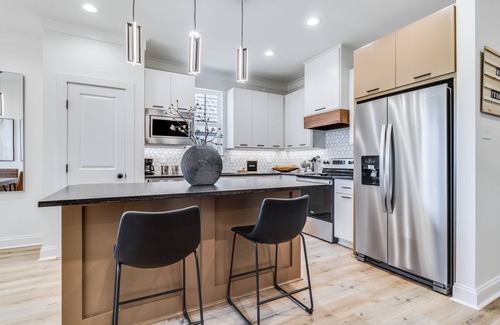 Youngsville Casa | Modern Game Room New King Bed Sports Complex Lux Family Friendly