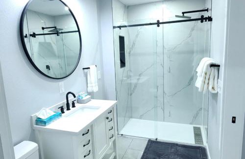 Tulsa Apartamento | Modern High-Rise Apartment - 3