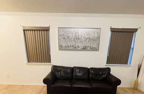 Biggs Field Casa | Modern Home in the Horizon Golf Course Area