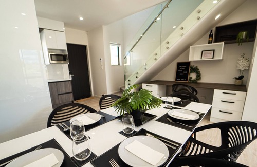 Howick Casa | Modern Howick Town House | Fibre Wi-Fi & Netflix