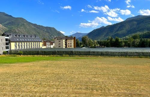 Esterri D'Aneu Apartamento | Modern i familiar apartament a Esterri d'Àneu by RURAL D'ÀNEU