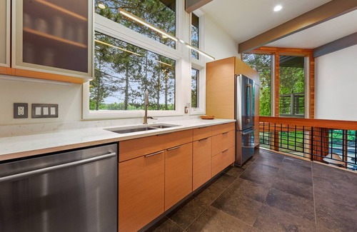 Stevens Point Casa | Modern Lake House w/ Hot Tub, Game Room & Relaxing Views