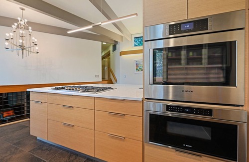 Stevens Point Casa | Modern Lake House w/ Hot Tub, Game Room & Relaxing Views