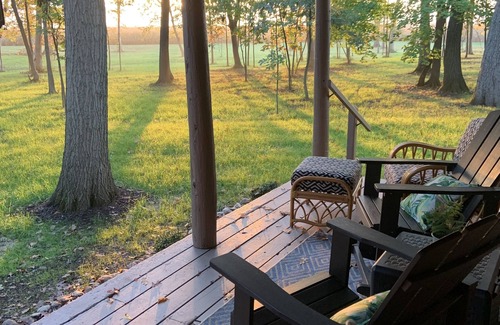 Delavan Lake Cabina | Modern Log Cabin in woods with two gas fireplaces; 20 acres; great location.