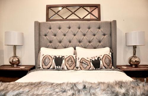 Rapid City Casa | Modern Luxury Bungalow steps from DT Activities