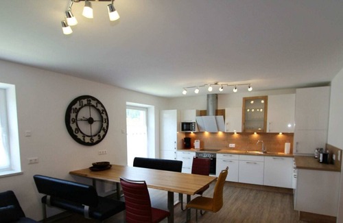 Mauthen Villa | Mansión moderna en Kötschach-Mauthen con vistas al jardín