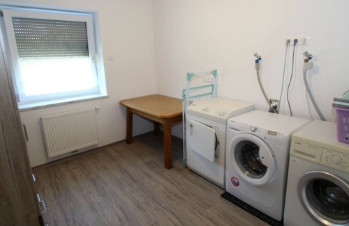 Mauthen Villa | Mansión moderna en Kötschach-Mauthen con vistas al jardín