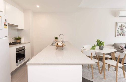 Bankstown Apartamento | Modern, Minimalist 2BR Apartment