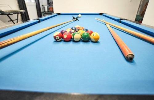 Kemble Casa | Modern Rustic Home with Wood Stove & Pool Table