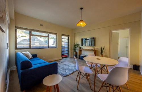 Fish Hoek Apartamento | Modern Seaside Apartment