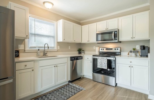 Cotswold Casa | Modern Stunning Southpark/ Cotswold Townhome