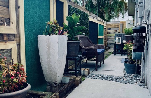 Sunrise Casa | Modern style home with your own private entrance and Bathroom , Free WIFI avail