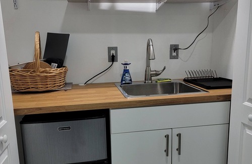 Plantation Casa | Muy Central, Suite en una Comunidad Tranquila y Segura.