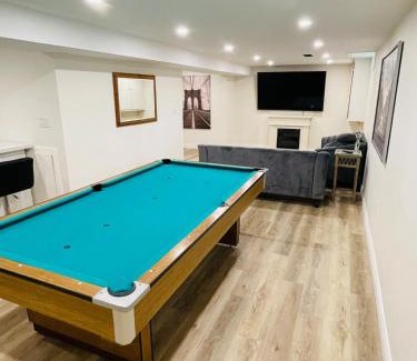 Thorold Apartamento | Modern Thorold Apt with Pool Table