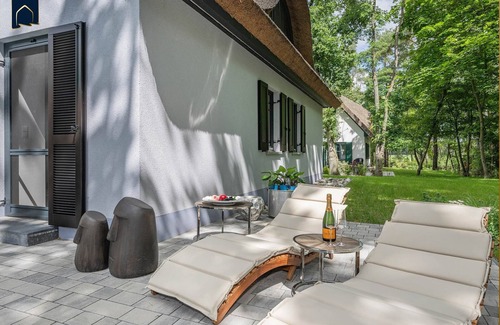 Zirchow Casa | Modern vacation home in fishing village with sauna & garden - rural and quiet on U