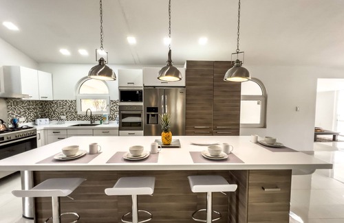 Sabana Liber Villapark Cabaña | Modern Villa Private Pool 4min to Beaches!