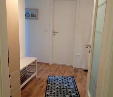 Assamstadt Apartamento | moderne Ferienwohnung mit Balkon