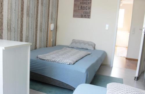 Assamstadt Apartamento | moderne Ferienwohnung mit Balkon