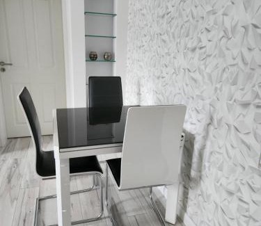 Pinneberg Apartamento | Moderne Wohnug mit Terrasse