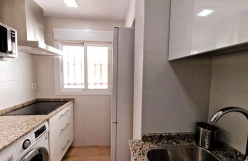 Giralda Sur Apartamento | Moderno apartamento Sevilla zona Nervión. WiFi/AC