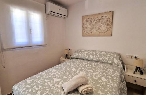 Giralda Sur Apartamento | Moderno apartamento Sevilla zona Nervión. WiFi/AC