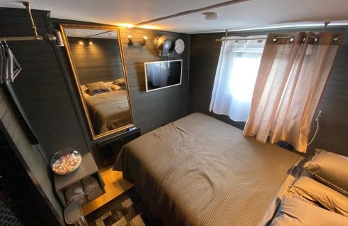 Kaunas Alquiler De Eote | Modernus kambarys baržoje ant Nemuno