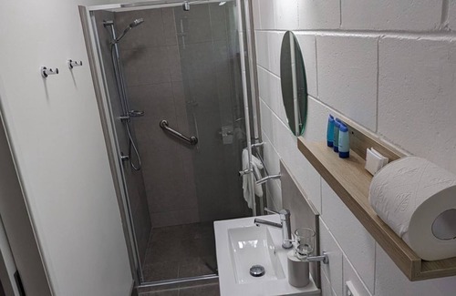 Moffat Beach Hotel | Moffat Beach Motel Caloundra