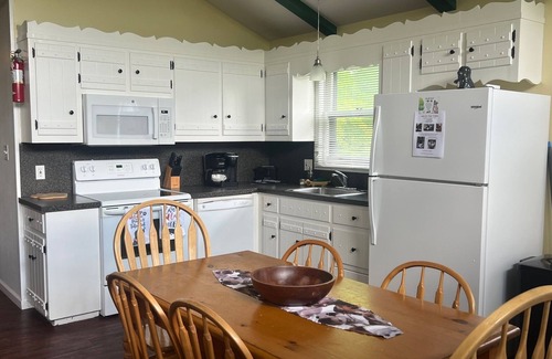 Sciota Chalet De Esquí | MOHAWK - Dog Lovers Fenced Yard Chalet