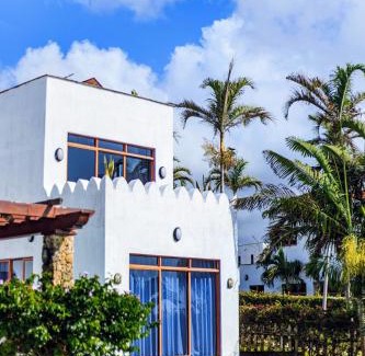 Mtwapa Villa | Mola Zuri Retreat