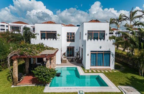 Mtwapa Villa | Mola Zuri Retreat