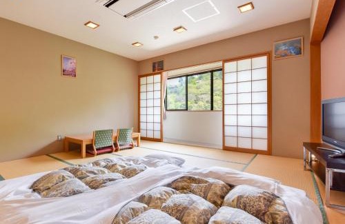 Katsura-gun Hotel | momijigawa onsen